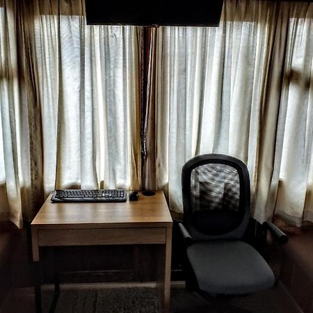 Two Rooms Rustic House - Self Check-In Bucureşti Ngoại thất bức ảnh
